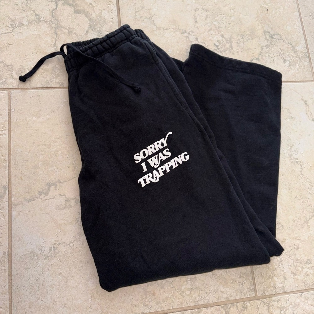 Sorry I was trapping Black sweatpants Joggers  Size Small Thick Heavy